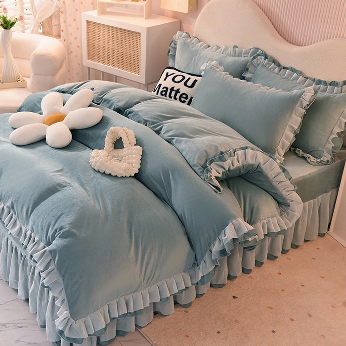 91家纺网 家纺一手货源 找家纺 后庭寝室 2025新款韩式花边牛奶绒四件套-香香公主系列 香香公主-湖蓝