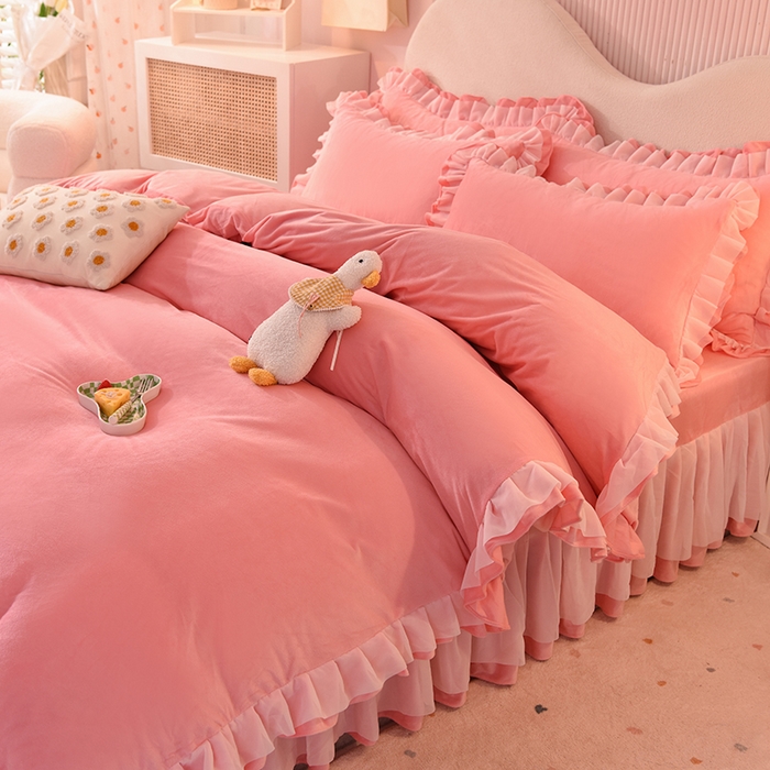 91家纺网 家纺一手货源 找家纺 后庭寝室 2025新款韩式花边牛奶绒四件套-香香公主系列 香香公主-粉玉