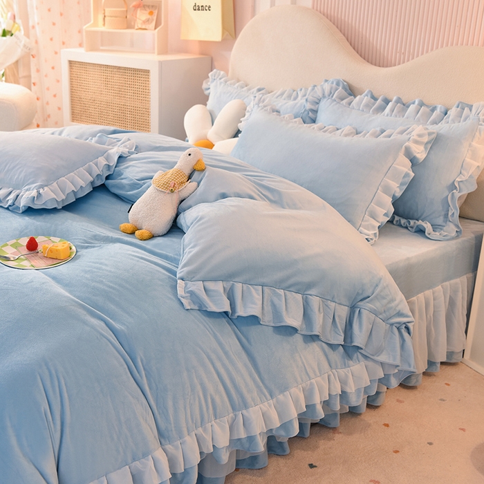 91家纺网 家纺一手货源 找家纺 后庭寝室 2025新款韩式花边牛奶绒四件套-香香公主系列 香香公主-浅蓝