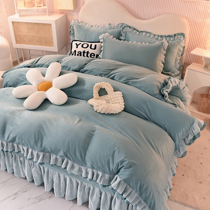 91家纺网 家纺一手货源 找家纺 后庭寝室 2025新款韩式花边牛奶绒四件套-香香公主系列 香香公主-湖蓝