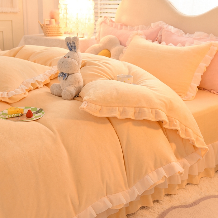 91家纺网 家纺一手货源 找家纺 后庭寝室 2025新款韩式花边牛奶绒四件套-香香公主系列 香香公主-暖黄