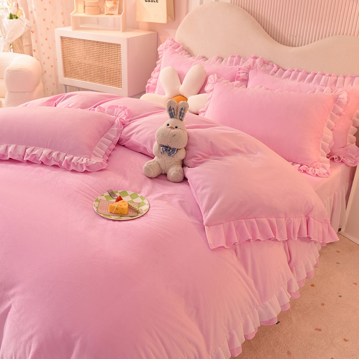 91家纺网 家纺一手货源 找家纺 后庭寝室 2025新款韩式花边牛奶绒四件套-香香公主系列 香香公主-粉色