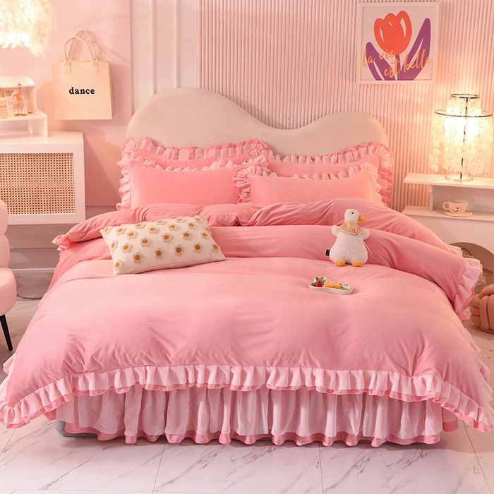 91家纺网 家纺一手货源 找家纺 后庭寝室 2025新款韩式花边牛奶绒四件套-香香公主系列 香香公主-粉玉