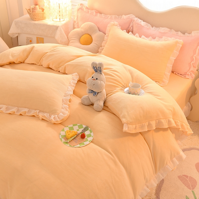 91家纺网 家纺一手货源 找家纺 后庭寝室 2025新款韩式花边牛奶绒四件套-香香公主系列 香香公主-暖黄