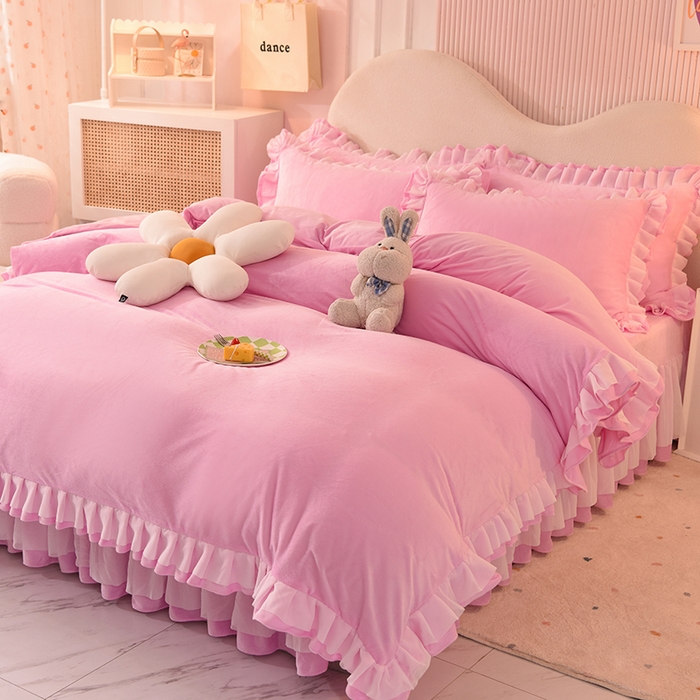 91家纺网 家纺一手货源 找家纺 后庭寝室 2025新款韩式花边牛奶绒四件套-香香公主系列 香香公主-粉色