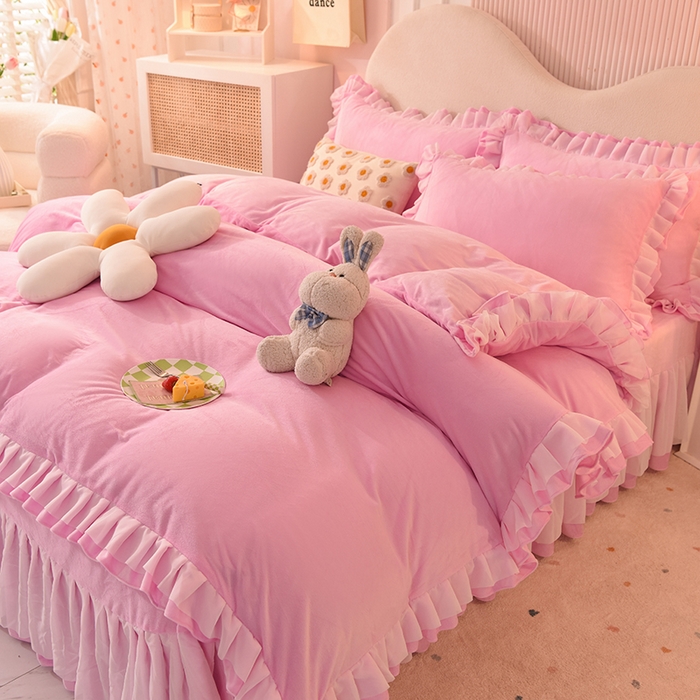 91家纺网 家纺一手货源 找家纺 后庭寝室 2025新款韩式花边牛奶绒四件套-香香公主系列 香香公主-粉色