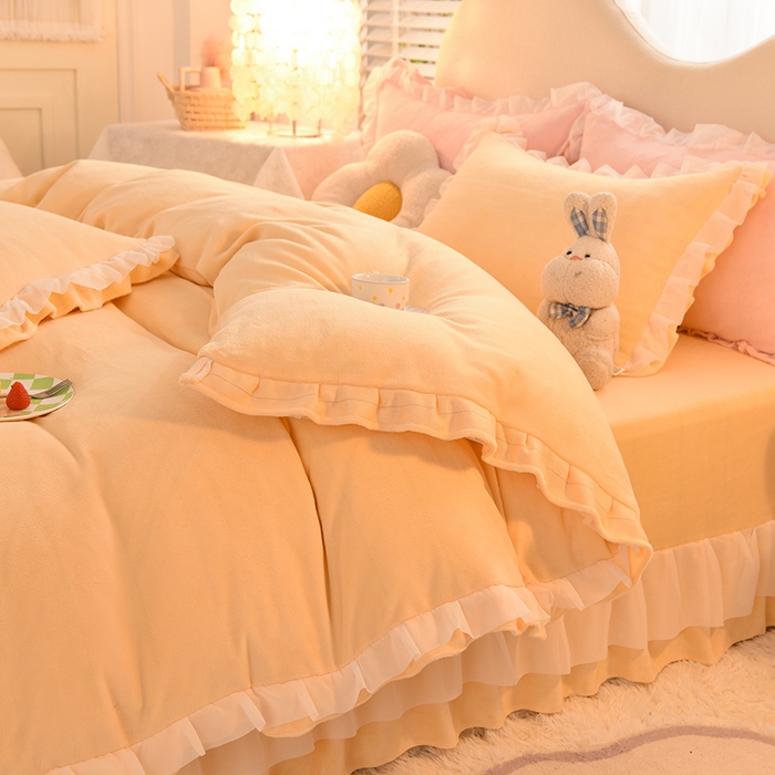 91家纺网 家纺一手货源 找家纺 后庭寝室 2025新款韩式花边牛奶绒四件套-香香公主系列 香香公主-暖黄