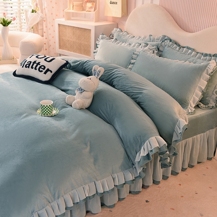 91家纺网 家纺一手货源 找家纺 后庭寝室 2025新款韩式花边牛奶绒四件套-香香公主系列 香香公主-湖蓝