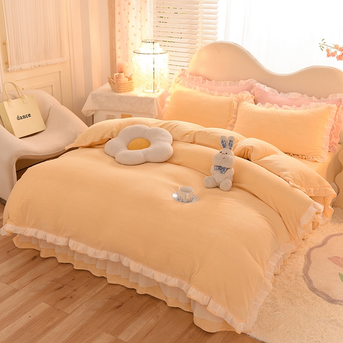 91家纺网 家纺一手货源 找家纺 后庭寝室 2025新款韩式花边牛奶绒四件套-香香公主系列 香香公主-暖黄