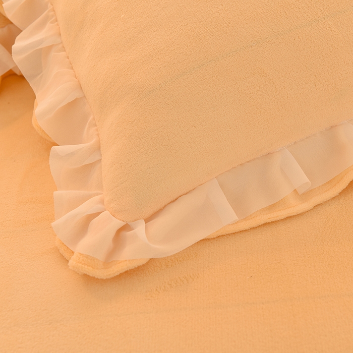 91家纺网 家纺一手货源 找家纺 后庭寝室 2025新款韩式花边牛奶绒四件套-香香公主系列 香香公主-暖黄