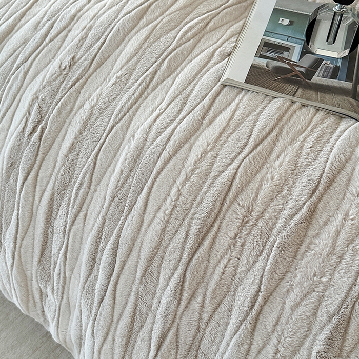 91家纺网 家纺一手货源 找家纺 太阳树 2025新款高克重兔毛绒牛奶绒四件套 海岸香颂—奶咖