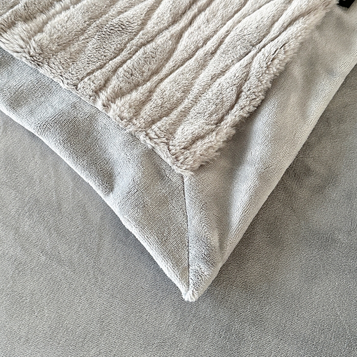 91家纺网 家纺一手货源 找家纺 太阳树 2025新款高克重兔毛绒牛奶绒四件套 海岸香颂—清澈灰