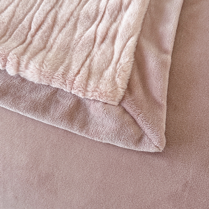 91家纺网 家纺一手货源 找家纺 太阳树 2025新款高克重兔毛绒牛奶绒四件套  海岸香颂—糖果粉