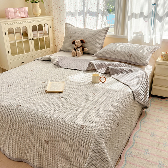 91家纺网 家纺一手货源 找家纺 美优兰 2025新款双面全棉水洗床盖 格利亚