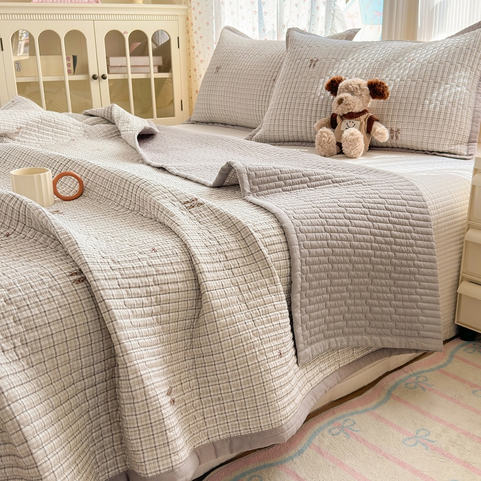 91家纺网 家纺一手货源 找家纺 美优兰 2025新款双面全棉水洗床盖 格利亚