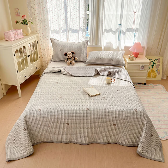 91家纺网 家纺一手货源 找家纺 美优兰 2025新款双面全棉水洗床盖 格利亚