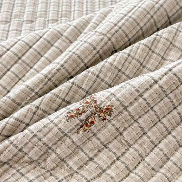 91家纺网 家纺一手货源 找家纺 美优兰 2025新款双面全棉水洗床盖 格利亚