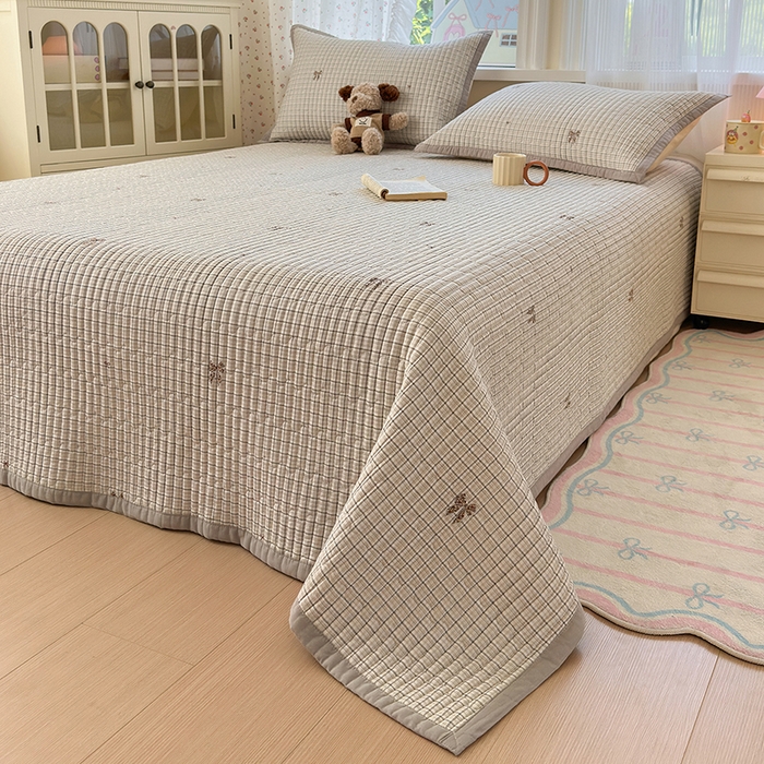 91家纺网 家纺一手货源 找家纺 美优兰 2025新款双面全棉水洗床盖 格利亚