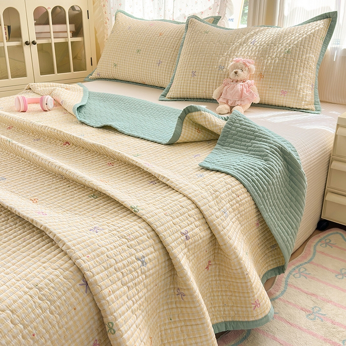 91家纺网 家纺一手货源 找家纺 美优兰 2025新款双面全棉水洗床盖 黄色小格