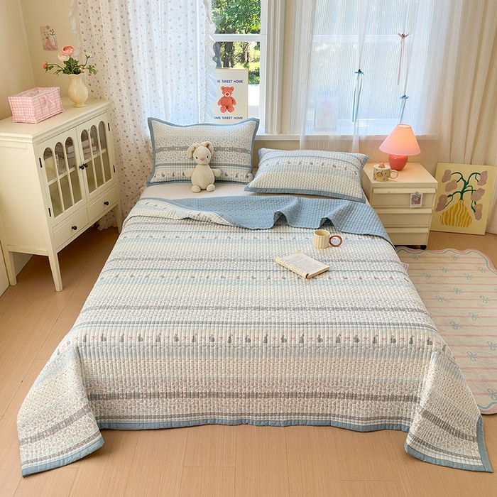 91家纺网 家纺一手货源 找家纺 美优兰 2025新款双面全棉水洗床盖 蓝汐