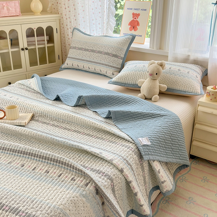 91家纺网 家纺一手货源 找家纺 美优兰 2025新款双面全棉水洗床盖 蓝汐