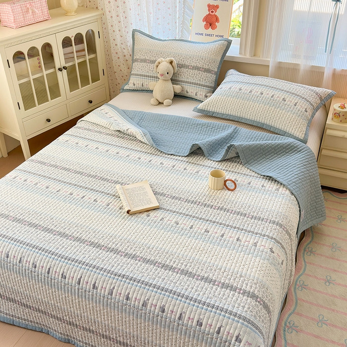 91家纺网 家纺一手货源 找家纺 美优兰 2025新款双面全棉水洗床盖 蓝汐