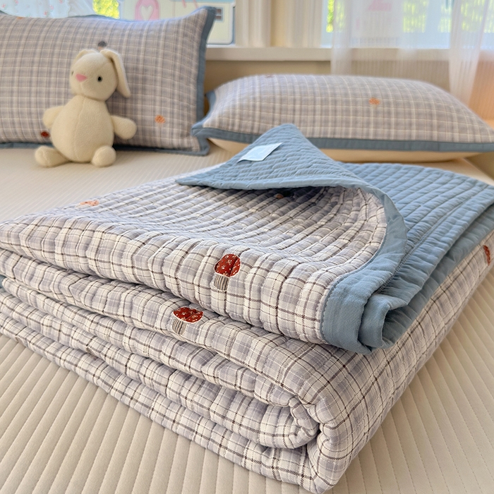 91家纺网 家纺一手货源 找家纺 美优兰 2025新款双面全棉水洗床盖 蘑菇格