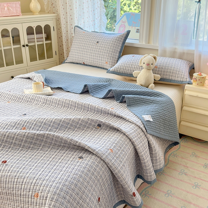 91家纺网 家纺一手货源 找家纺 美优兰 2025新款双面全棉水洗床盖 蘑菇格