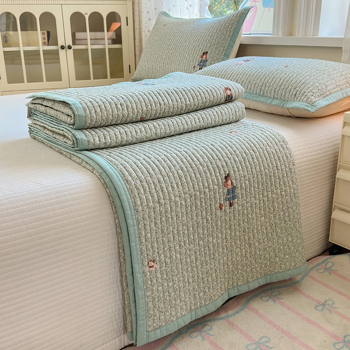 91家纺网 家纺一手货源 找家纺 美优兰 2025新款双面全棉水洗床盖 跳舞女孩