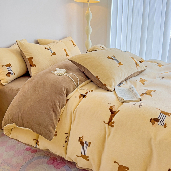 91家纺网 家纺一手货源 找家纺 （总）麦瑞家纺 2025新款印花牛奶绒四件套跑量款