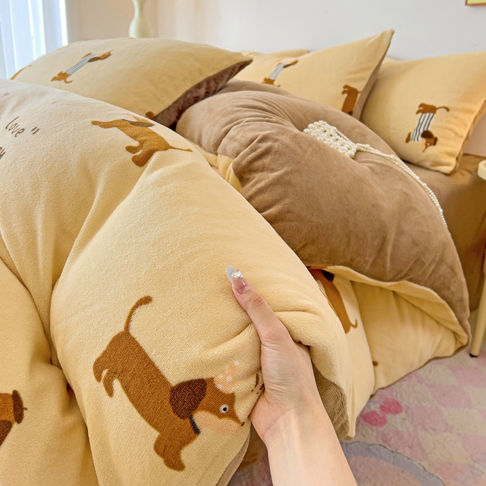 91家纺网 家纺一手货源 找家纺 麦瑞家纺 2024新款小版加厚植物羊绒四件套直播海棠花