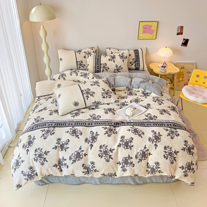 91家纺网 家纺一手货源 找家纺 （总）麦瑞家纺 2025新款印花牛奶绒四件套跑量款