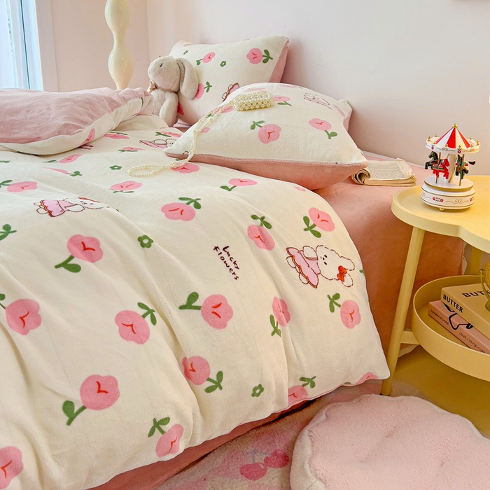 91家纺网 家纺一手货源 找家纺 麦瑞家纺 2025新款印花牛奶绒四件套跑量款 许愿兔