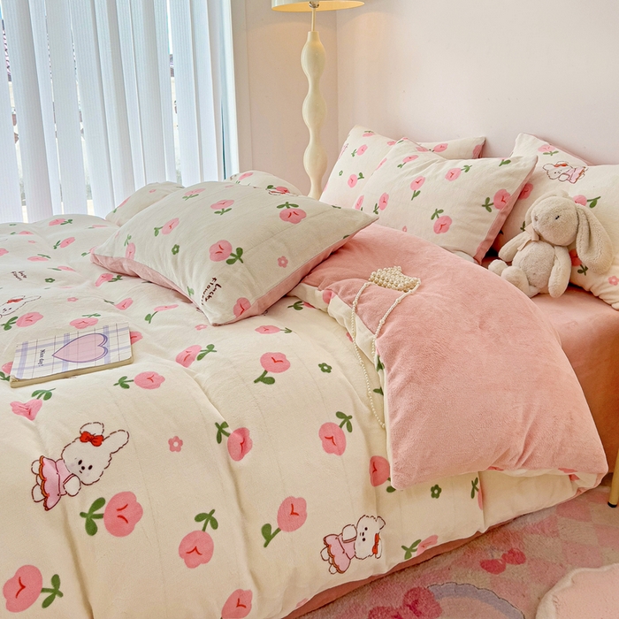 91家纺网 家纺一手货源 找家纺 麦瑞家纺 2025新款印花牛奶绒四件套跑量款 许愿兔