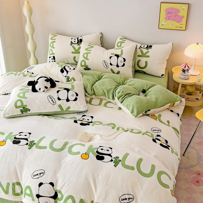 91家纺网 家纺一手货源 找家纺 麦瑞家纺 2025新款印花牛奶绒四件套跑量款 呆萌熊