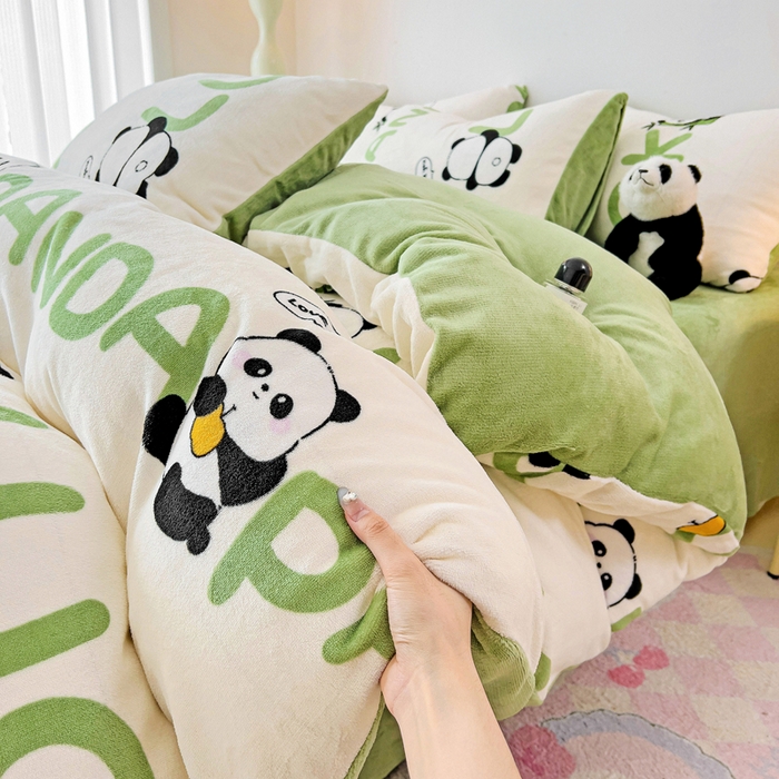 麦瑞家纺 2025新款印花牛奶绒四件套跑量款 呆萌熊