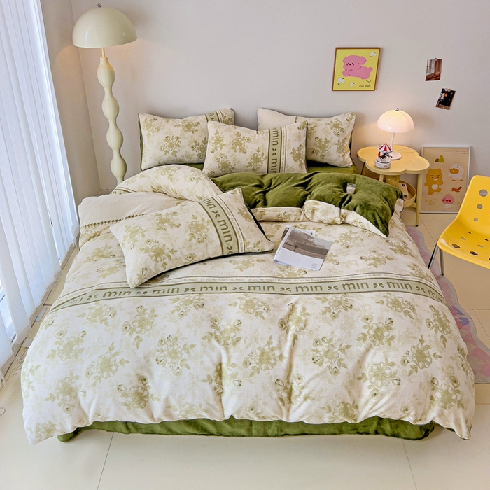 91家纺网 家纺一手货源 找家纺 麦瑞家纺 2025新款印花牛奶绒四件套跑量款 花季-绿