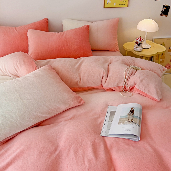 91家纺网 家纺一手货源 找家纺 麦瑞家纺 2025新款印花牛奶绒四件套跑量款 渐变-粉