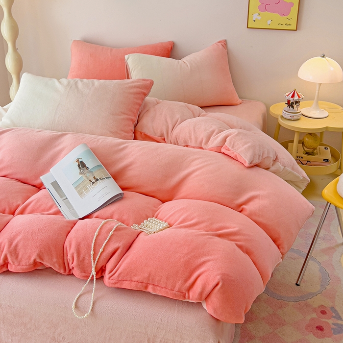 91家纺网 家纺一手货源 找家纺 麦瑞家纺 2025新款印花牛奶绒四件套跑量款 渐变-粉