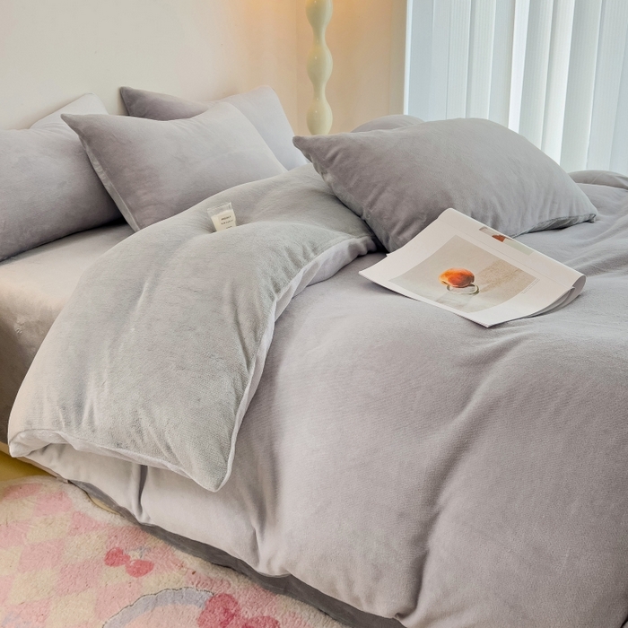 91家纺网 家纺一手货源 找家纺 麦瑞家纺 2025新款印花牛奶绒四件套跑量款 渐变-灰