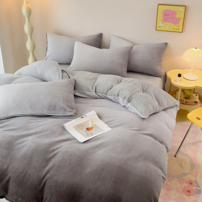 91家纺网 家纺一手货源 找家纺 麦瑞家纺 2025新款印花牛奶绒四件套跑量款 渐变-灰