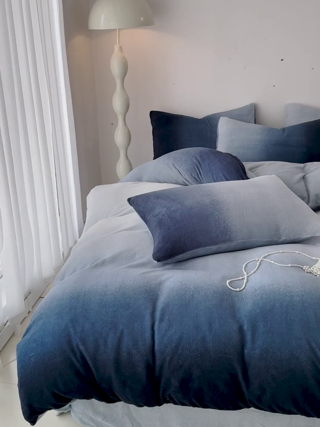 91家纺网 家纺一手货源 找家纺 麦瑞家纺 2025新款印花牛奶绒四件套跑量款 渐变-蓝