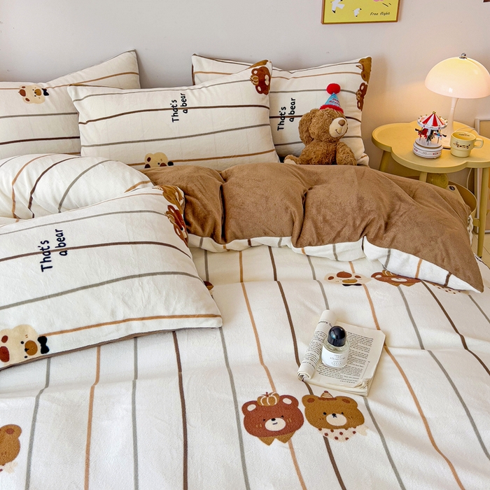 91家纺网 家纺一手货源 找家纺 麦瑞家纺 2025新款印花牛奶绒四件套跑量款 两只小熊