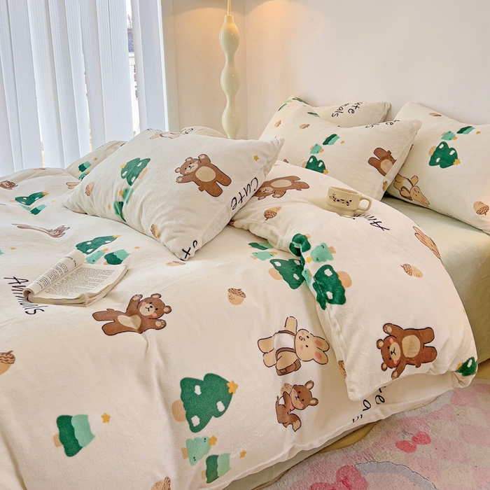 91家纺网 家纺一手货源 找家纺 麦瑞家纺 2025新款印花牛奶绒四件套跑量款 森林之旅