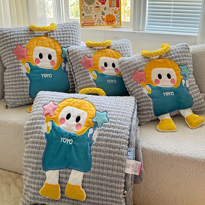 91家纺网 家纺一手货源 找家纺 古本家居 2025新款南瓜妹抱枕被 南瓜妹灰