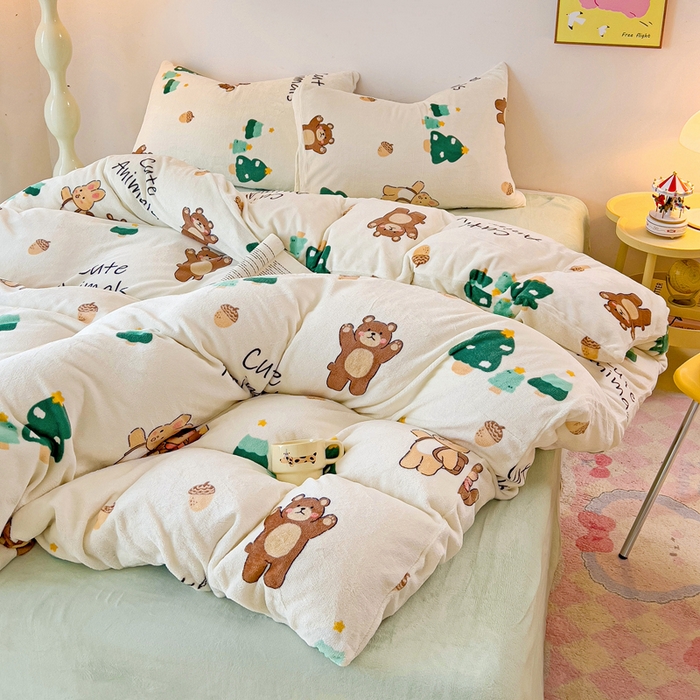 91家纺网 家纺一手货源 找家纺 麦瑞家纺 2025新款印花牛奶绒四件套跑量款 森林之旅