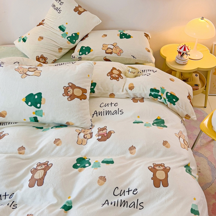 91家纺网 家纺一手货源 找家纺 麦瑞家纺 2025新款印花牛奶绒四件套跑量款 森林之旅