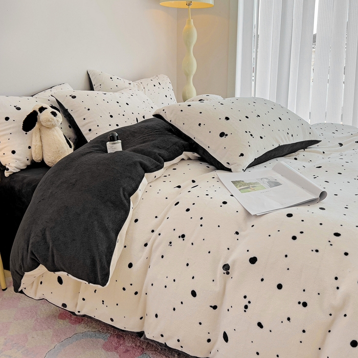 91家纺网 家纺一手货源 找家纺 麦瑞家纺 2025新款印花牛奶绒四件套跑量款 天空之城