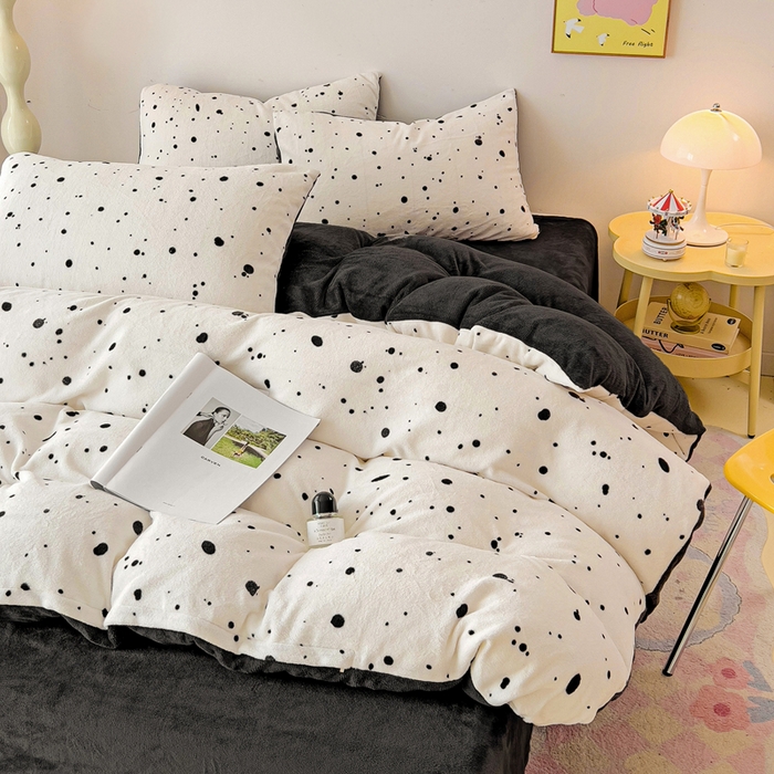 91家纺网 家纺一手货源 找家纺 麦瑞家纺 2025新款印花牛奶绒四件套跑量款 天空之城