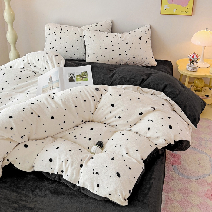 91家纺网 家纺一手货源 找家纺 麦瑞家纺 2025新款印花牛奶绒四件套跑量款 天空之城